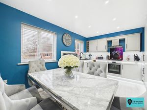 Kitchen/Diner - click for photo gallery